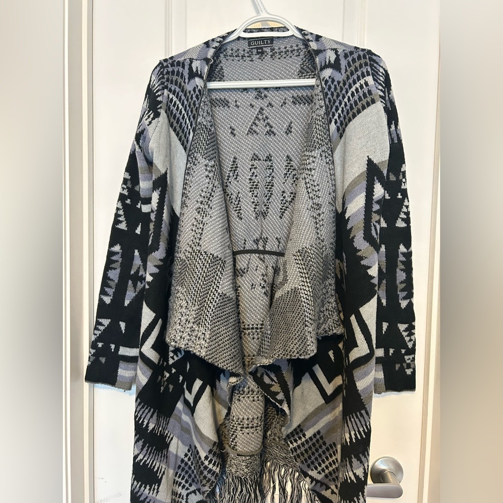 Black and Gray Patterned Women's Sweater - Picture 3 of 6